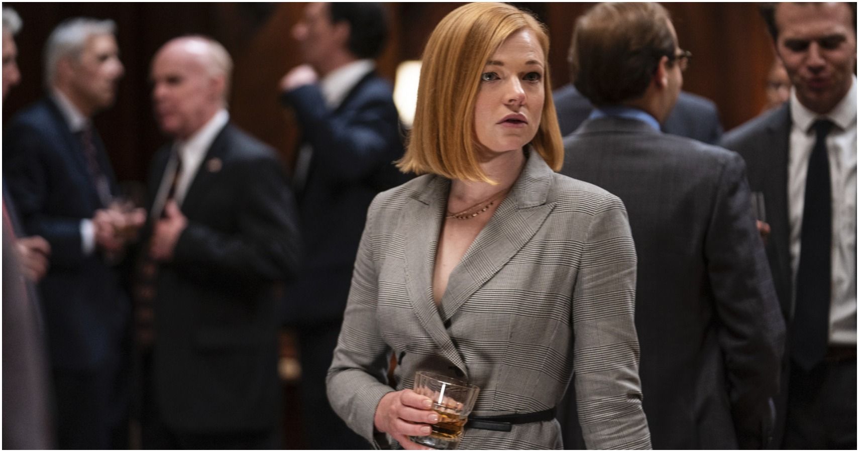 Succession: 10 Details About Shiv's Costume You Didn't Notice