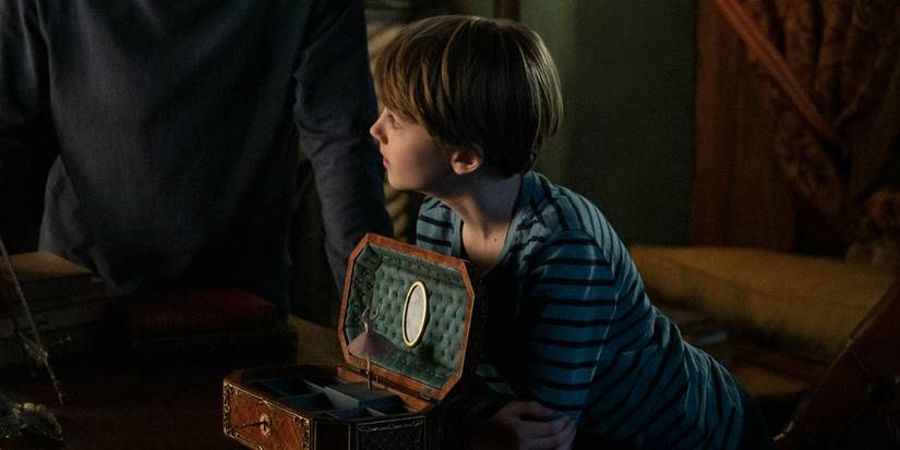 Key Vs Locket Singer Netflix’s Locke & Key: Every Song on The Soundtrack