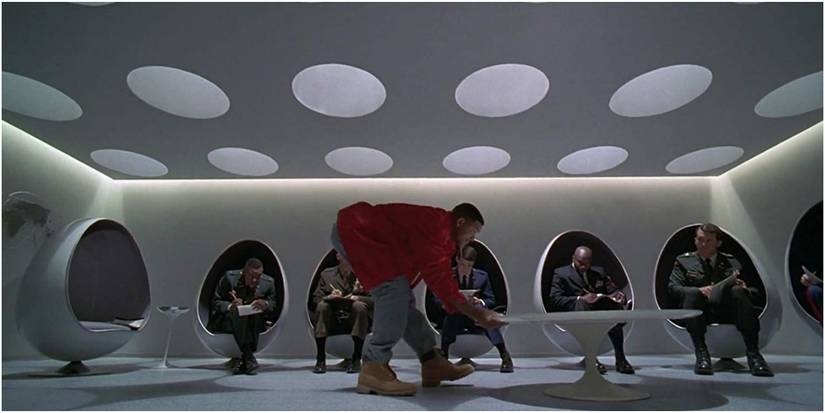 Men In Black: 5 Things That Make No Sense In The Original Film (& 5 Fan ...