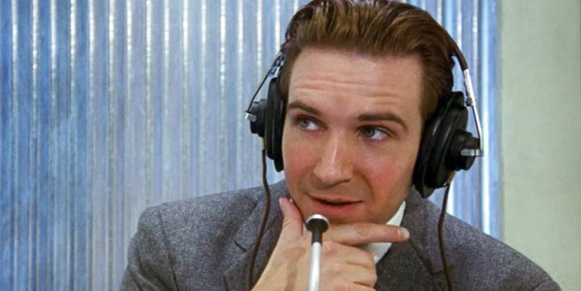 Ralph Fiennes as Charles Van Doren speaking in Quiz Show