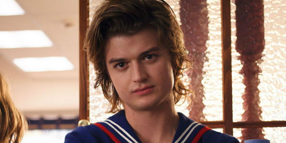 Stranger Things 5 Biggest Ways Steve Has Changed From Season 1 Until Now (& 5 Ways He Stayed The Same)