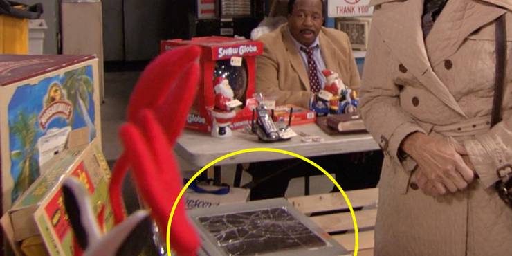 The Office: Every Easter Egg In The Season 7 Garage Sale Episode