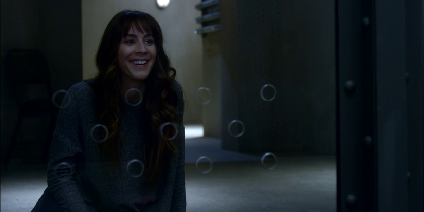 Pretty Little Liars: 5 Reasons Aria Should’ve Been A.D. (& 5 Alex Drake ...