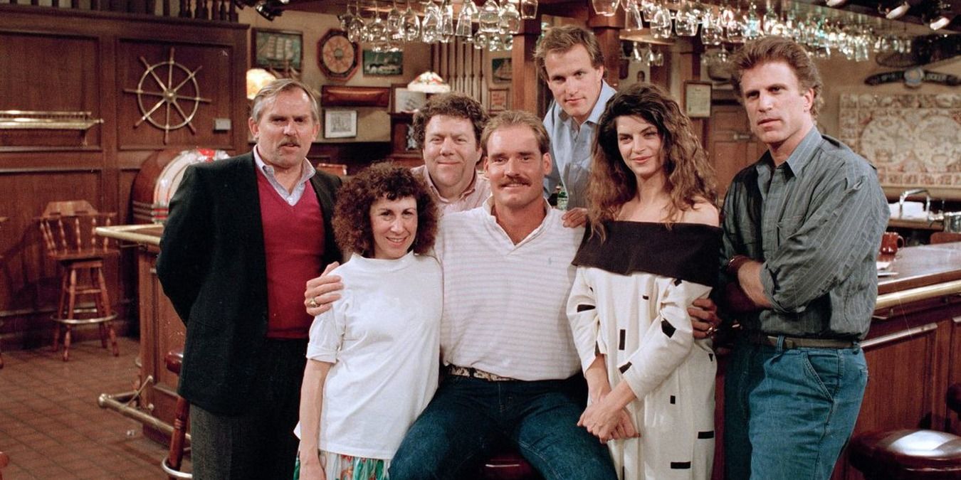 5 Sitcoms Besides Friends We Want To See A Reunion Special For (& 5 We Dont)
