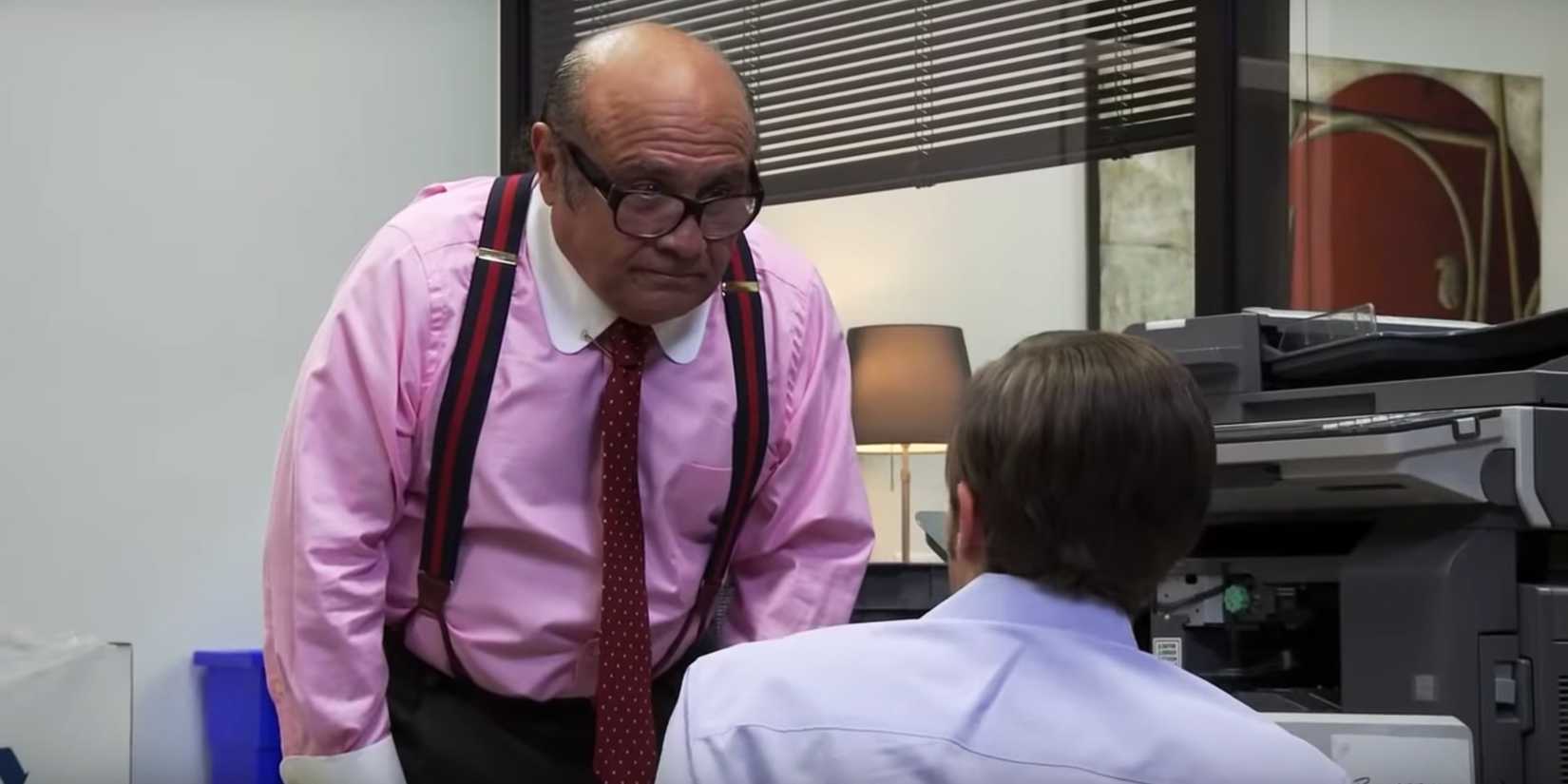 Frank (Danny Devito) as the Warthog snarling at a worker in It's Always Sunny in Philadelphia.