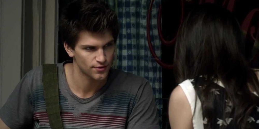 Pretty Little Liars 10 Of The Biggest Differences Between The Show & Books