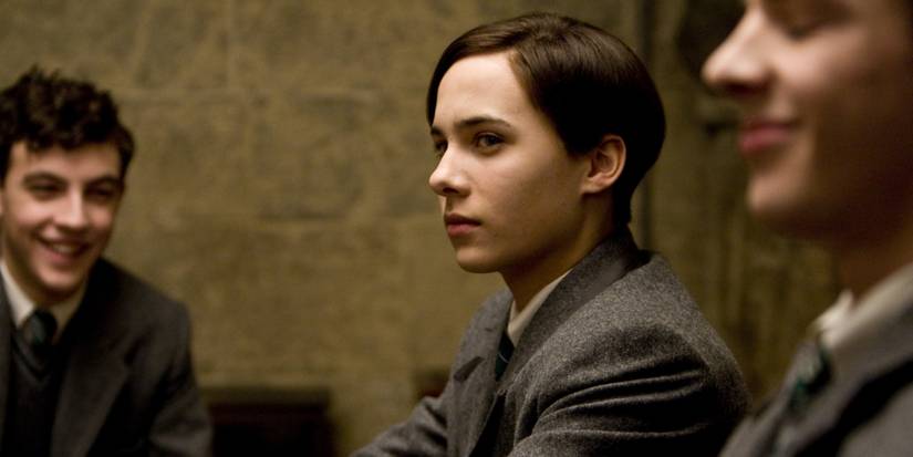 Tom Riddle Height Harry Potter: 5 Reasons Why Voldemort Is A Sympathetic Character (& 5 ...