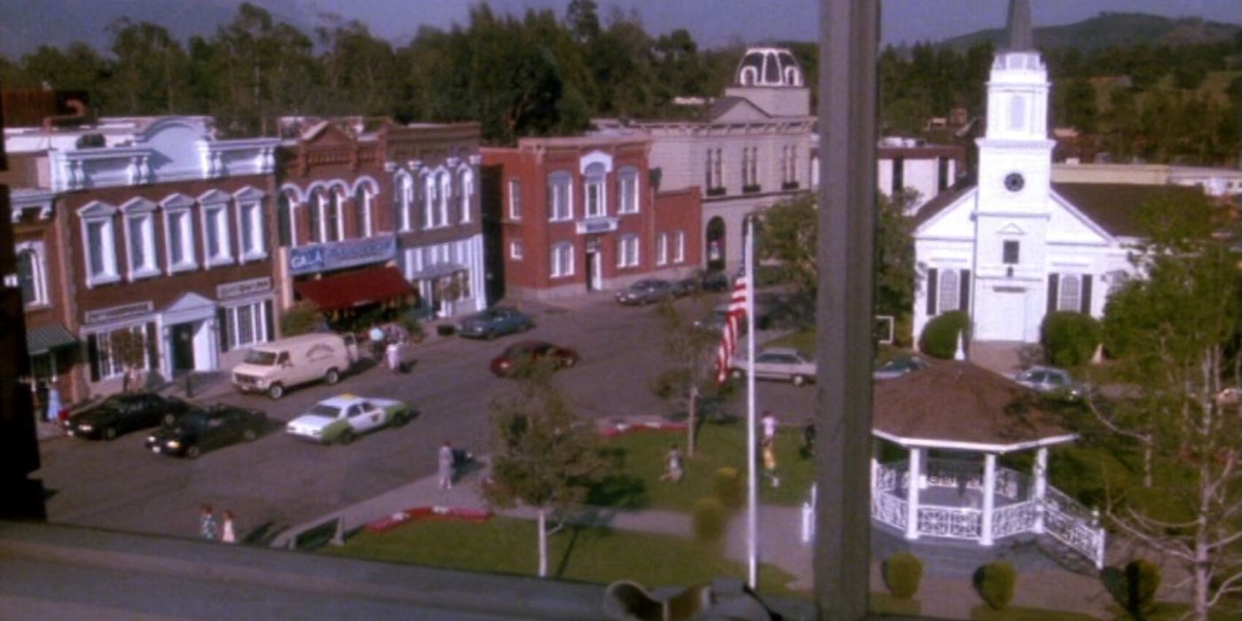 10 Things You Never Noticed About The Gilmore Girls House