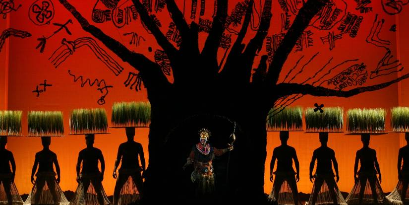 Simba Tree The Lion King: 10 Differences Between The Movie And Stage Play