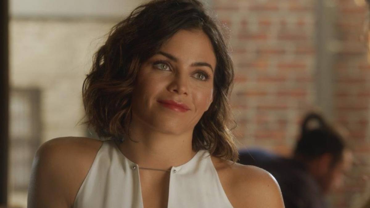 Superman & Lois Season 2 Supergirl's Jenna Dewan Returning As Lucy Lane(02)
