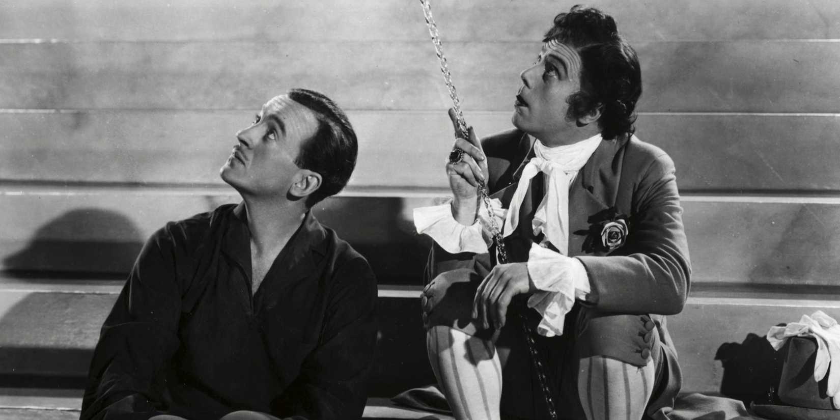 David Niven as Squadron Leader Peter David Carter looking up in A Matter of Life and Death