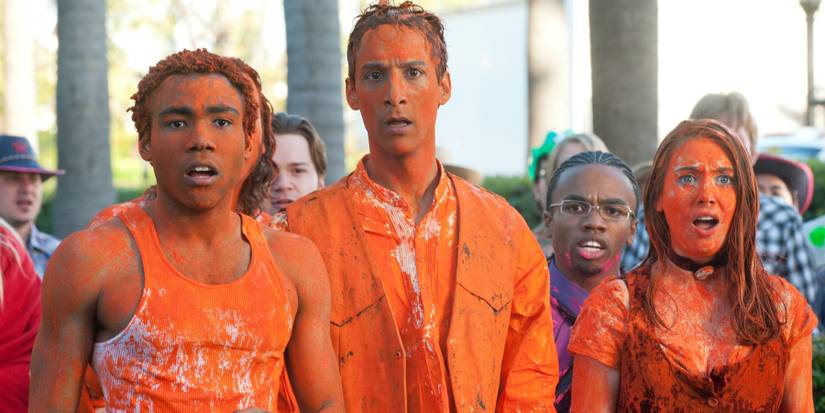 Community: 10 Ways The Dean Got Worse & Worse