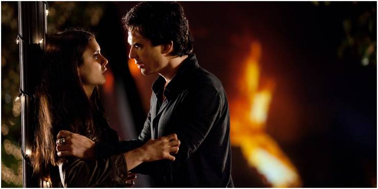 Does damon dating when start elena Elena and