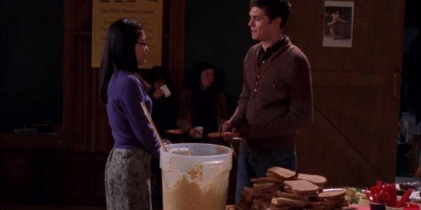 Lane and Dave talking in Gilmore Girls