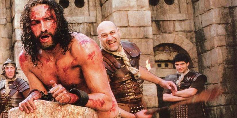 Passion of the Christ: Every Scene NOT From The Bible (& Why They Were Included)