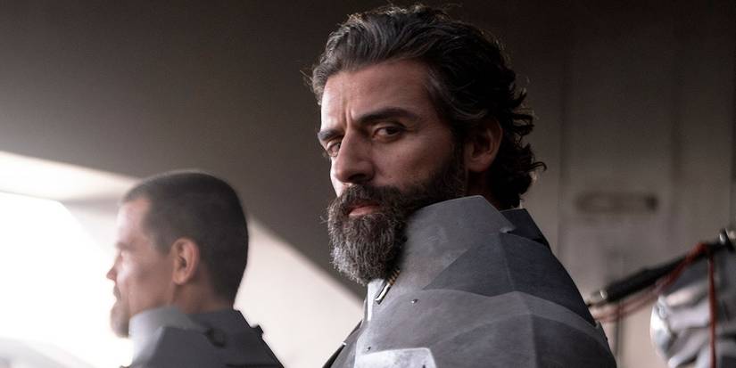 Duke Leto I (Oscar Isaac) in his armor from Dune (2021)