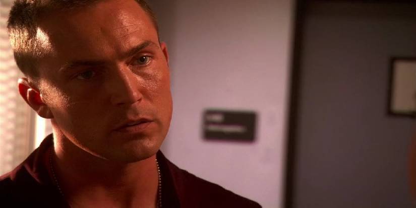 10 diferenças surpreendentes entre as séries de Dexter e os livros Quando a série Dexter estreou em 2006, muitos espectadores acreditaram estar diante de uma ideia totalmente inédita para a televisão. O que nem todos sabiam é que o programa foi inspirado no romance Darkly Dreaming Dexter, de Jeff Lindsay, publicado em 2004. Dexter Quinn