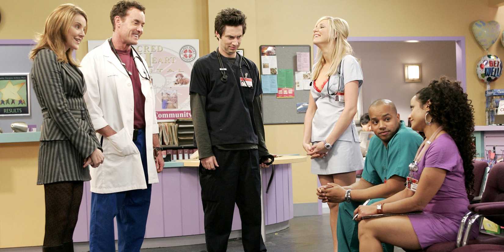 10 Original Scrubs Episodes That Have Aged Poorly 6 The Scrubs cast in the season 4 episode My Life In Four Cameras presented like a traditional sitcom