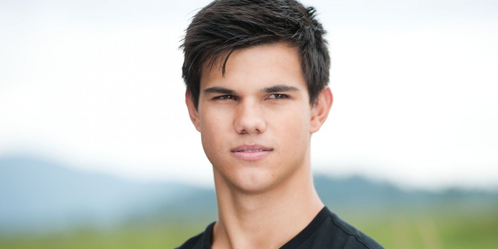 Is Taylor Lautner Native American? The Twilight Actor's Ethnicity Explained