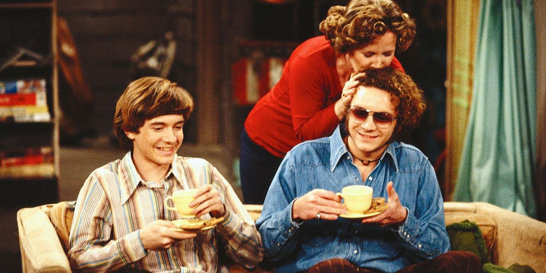 That 70s Show 5 Reasons Red Forman Is The Scariest Sitcom Dad (& 5 Reasons Hes Not)