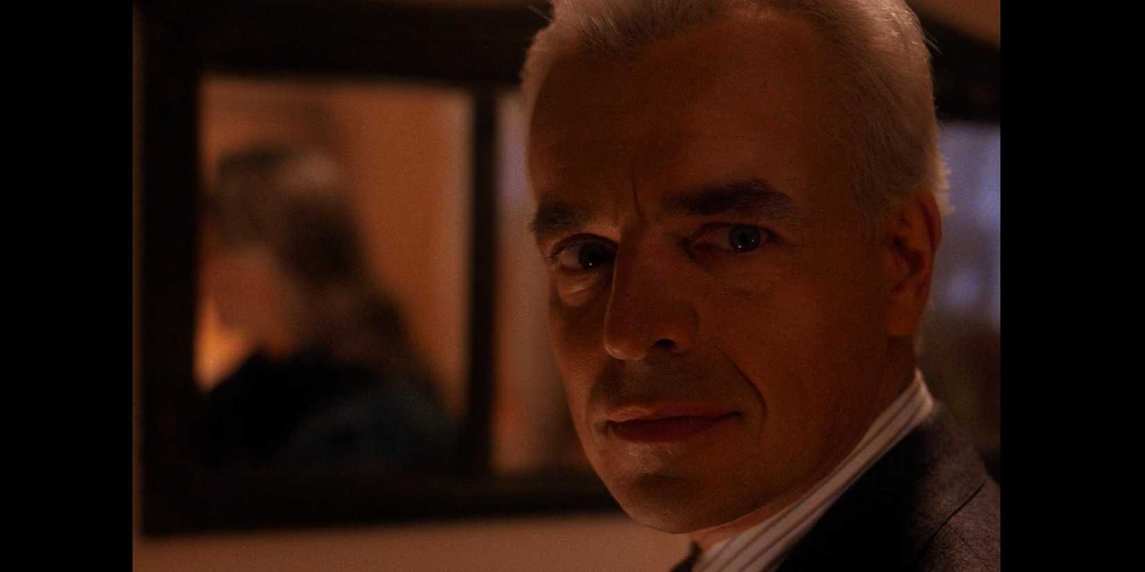 Leland Palmer is inhabited by Killer BOB in Twin Peaks
