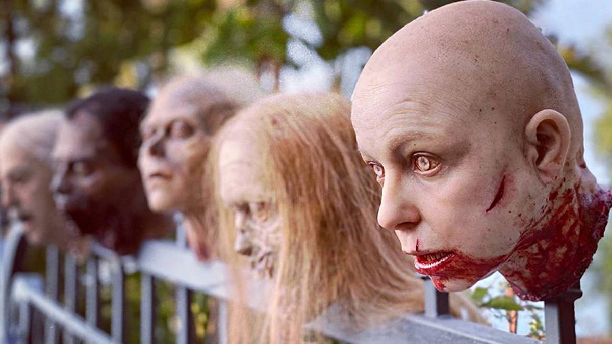 Walking Dead: Alpha's Head Now Decorates Producer's Front Gate
