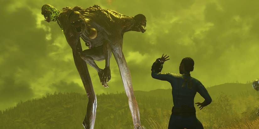fallout 76 player facing a Wendigo Colossus
