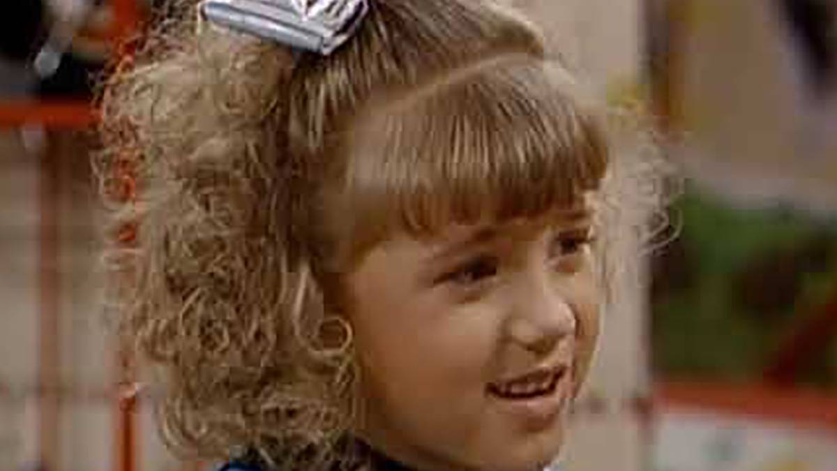 full house stephanie cigarettes The 'Full House' When Were Cool And Steph Was A Loser Full House': The 9 Best