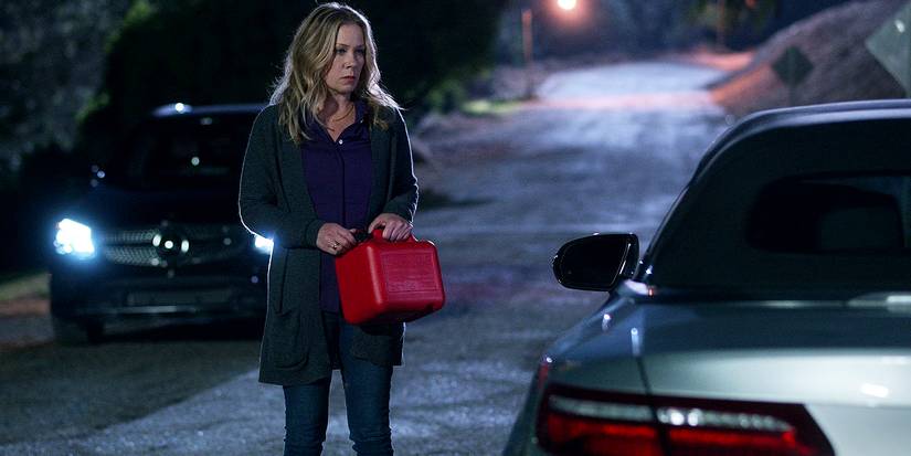 Dead To Me: 10 Main Characters, Ranked By Intelligence