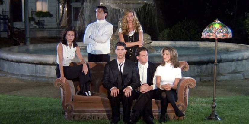 Friends: The Best Outfits That Would Make Perfect Halloween Costumes
