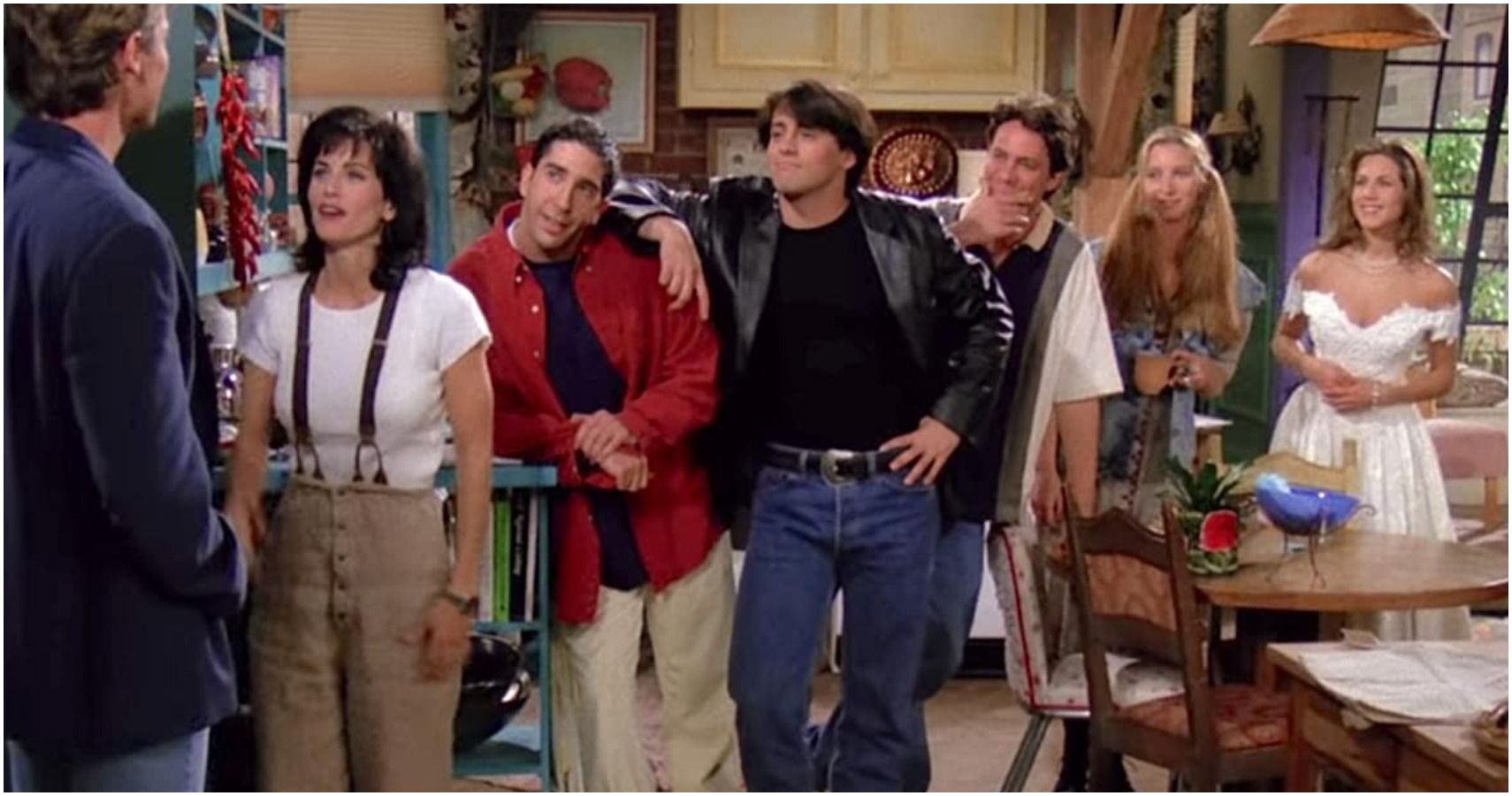 Friends: 10 Hidden Details Fans Never Noticed About The First Episode
