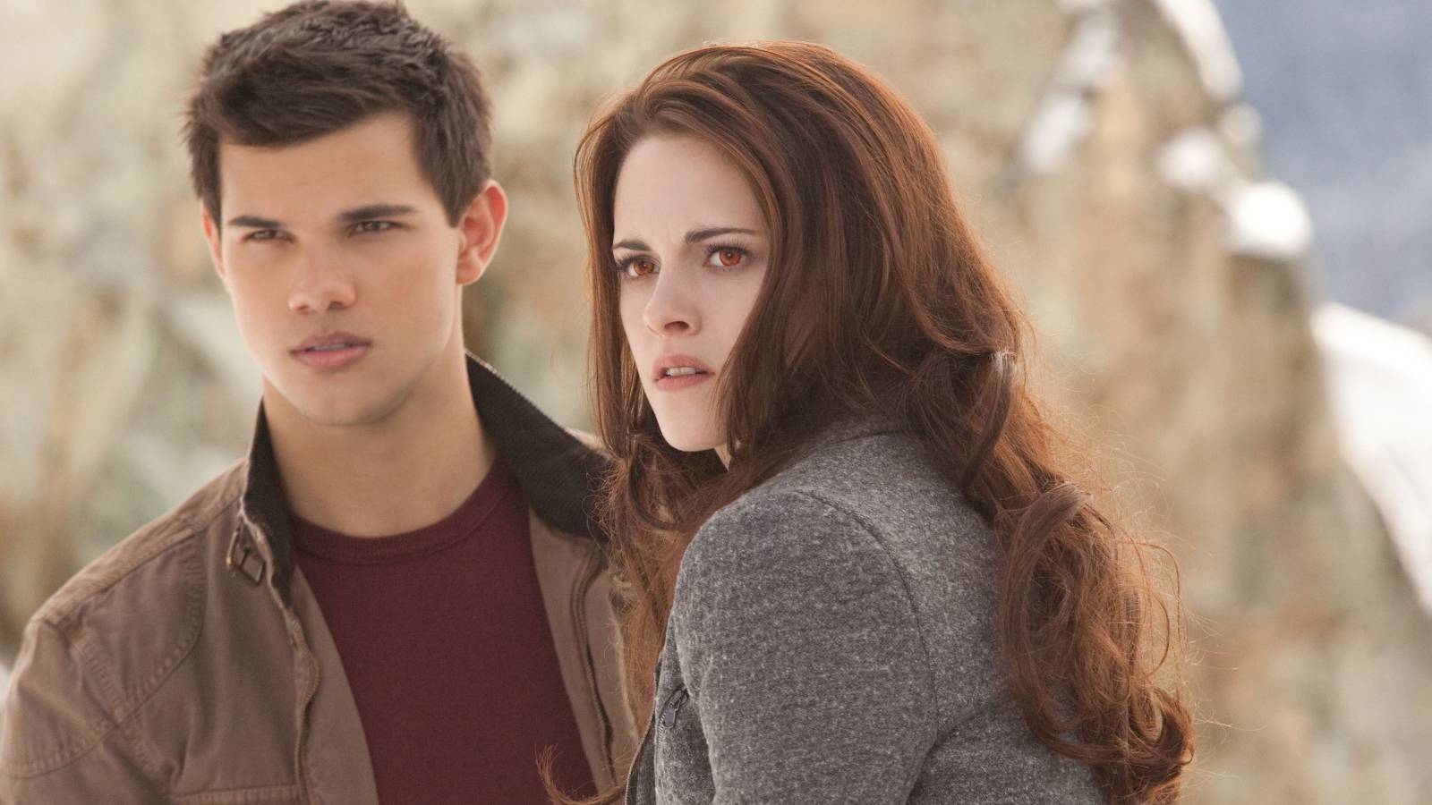 Twilight Saga: 5 Times Jacob Was A Bad Friend To Bella (& 5 Times He ...