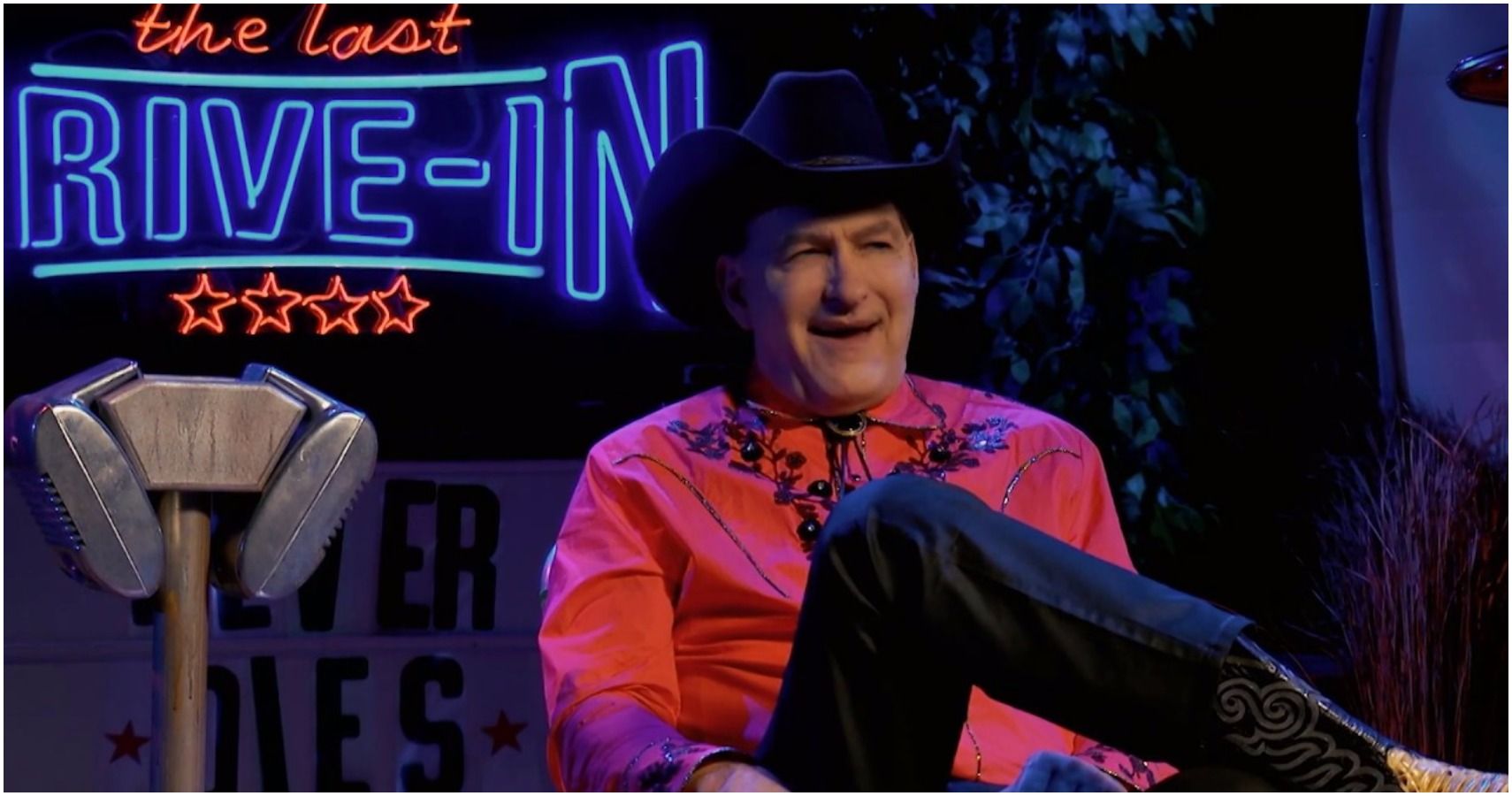 Joe Bob Briggs Christmas 2024 Tv Marti Shaylah