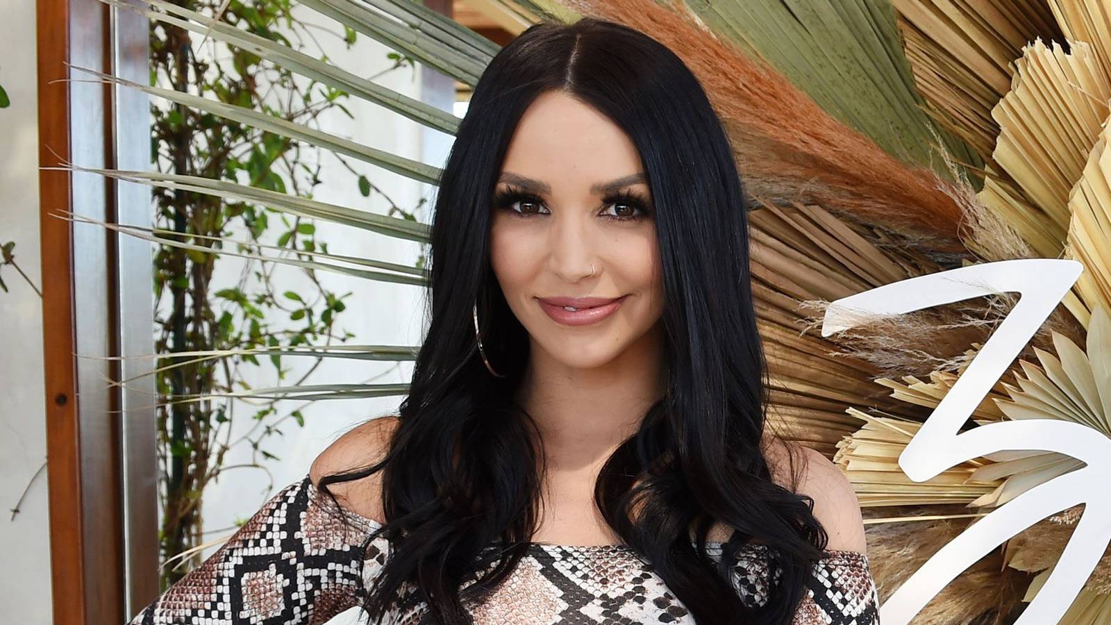Vanderpump Editor Fired Over Making Scheana Look Like She Hit On Teen(02)
