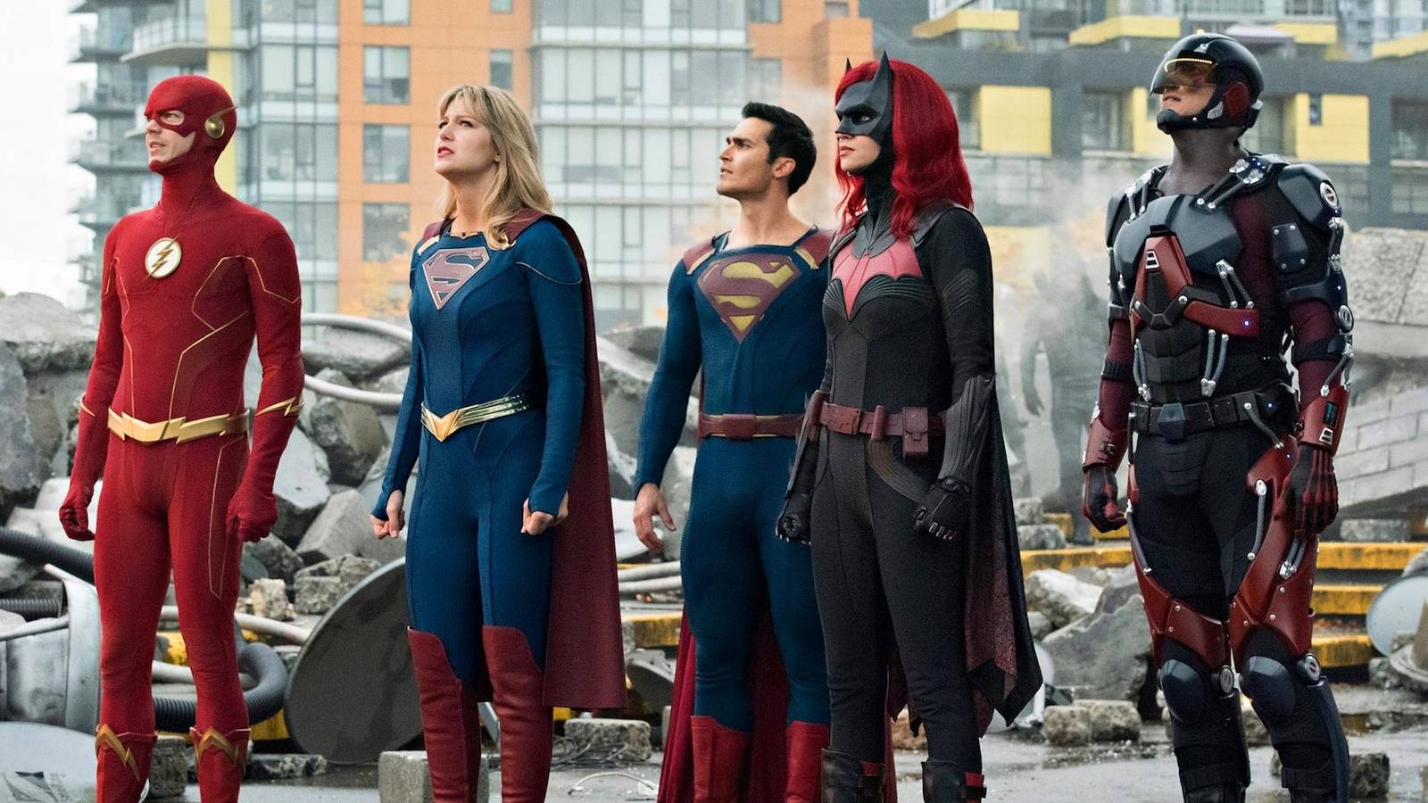 Original Arrowverse Plan Didn't Include The Multiverse Or Crisis