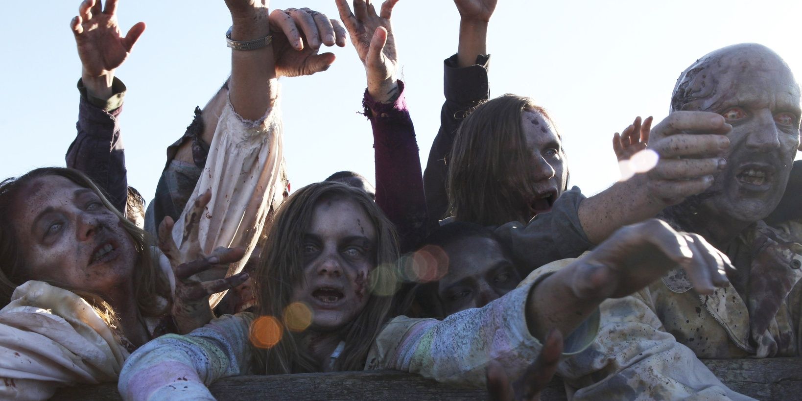 10 Endearing Behind The Scenes Facts About The Walking Dead