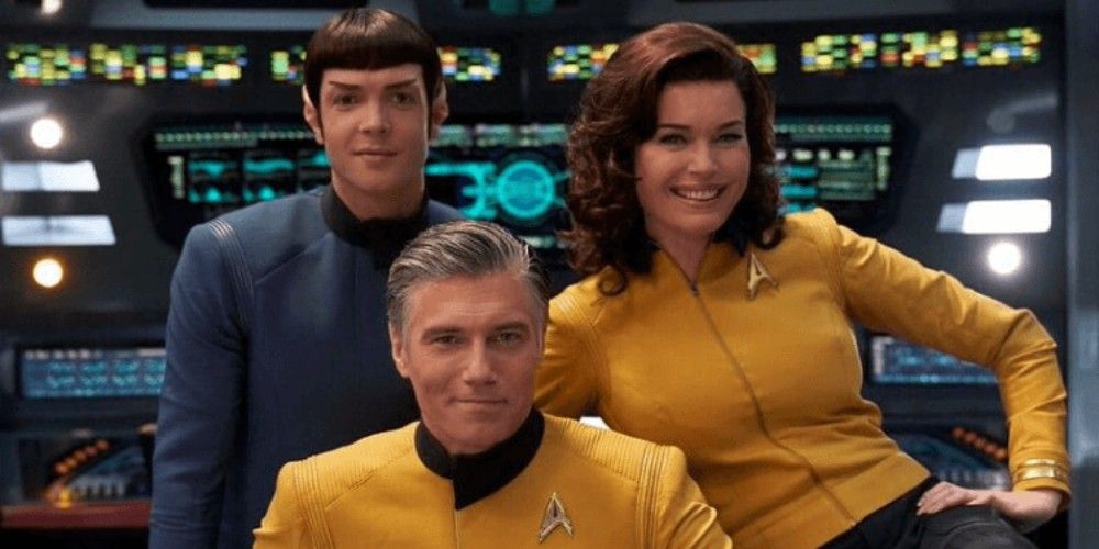 Star Trek Why Captain Pike Is The Best Enterprise Captain (& 5 Reasons Its Kirk)