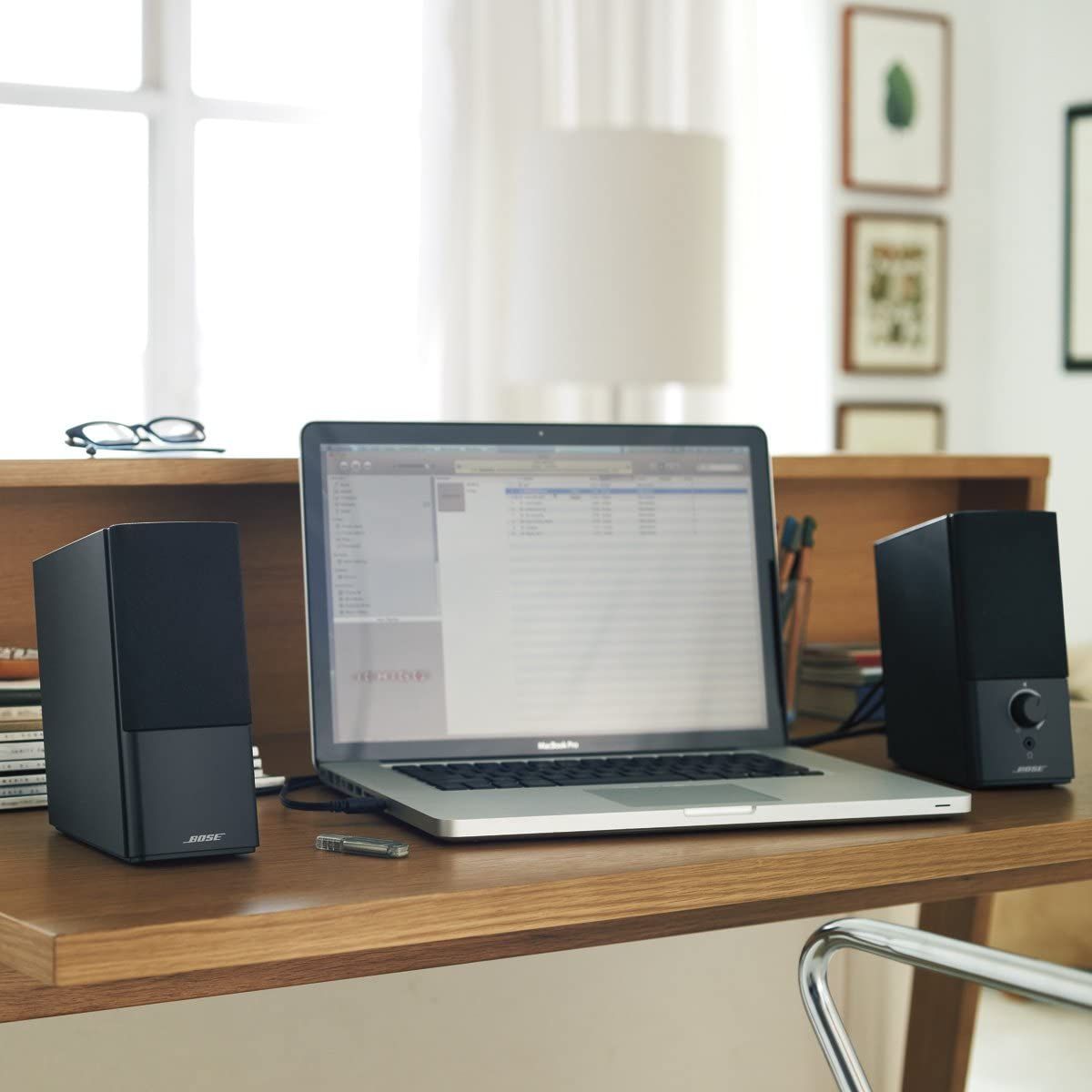 Bose Companion 2 Series III Multimedia Speakers - for PC b