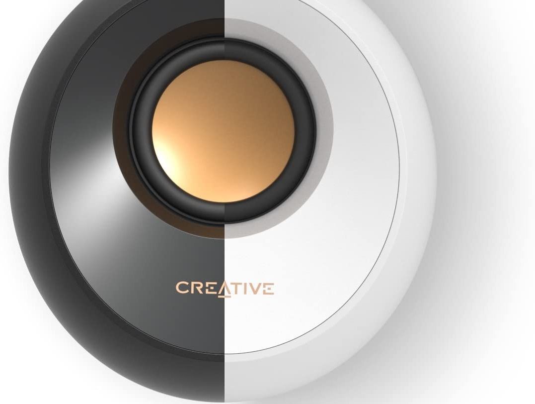 Creative Pebble 2.0 USB-Powered Desktop Speakers c