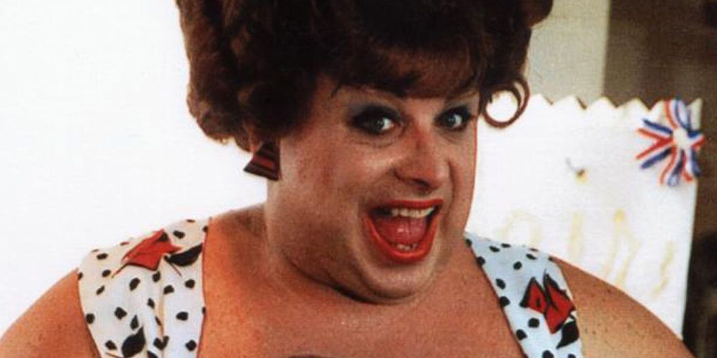 Hairspray: How John Travolta's Edna Turnblad Sets Herself Apart From ...
