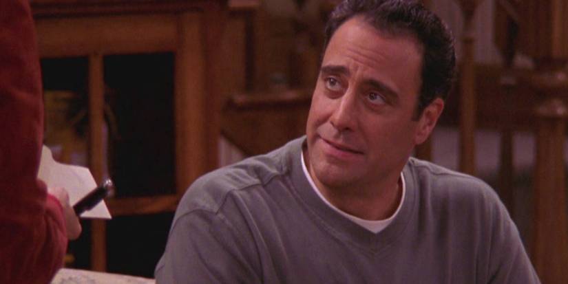 Brad Garrett as Robert Barone looking annoyed in Everybody Loves Raymond