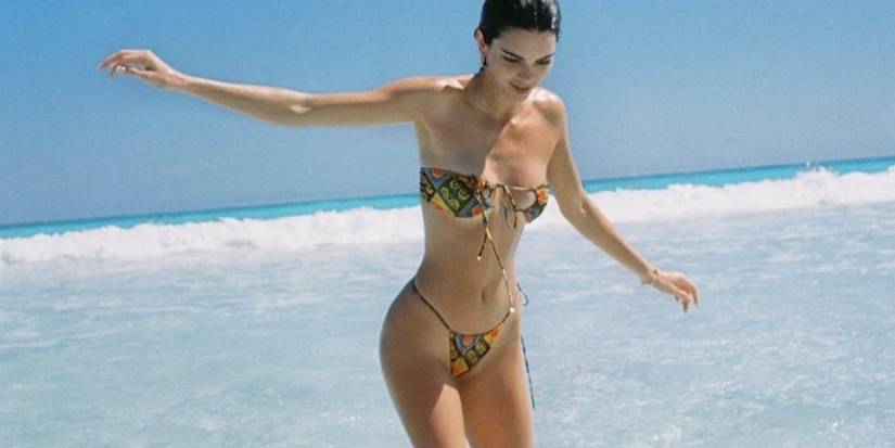 KUWTK: Kendall Jenner's Hottest Beach Fashion & Bikinis KUWTK: Kendall Jenner's Hottest Beach Fashion & Bikinis