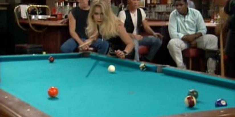 Married With Children: 10 Things About Kelly Bundy That Haven't Aged Well