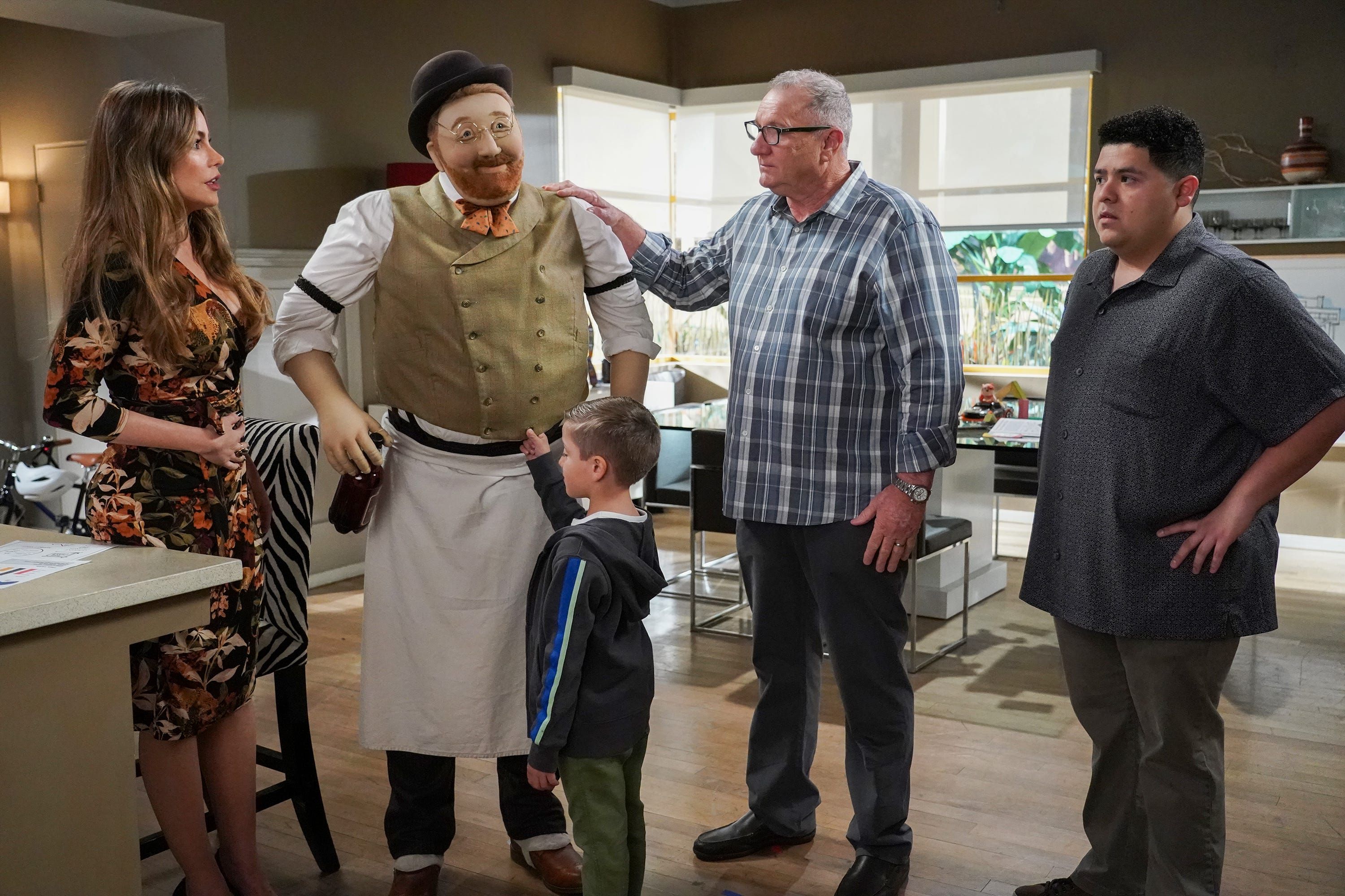 Modern Family 5 Things We Loved In The Finale (& 5 Things That Ruined The Show)