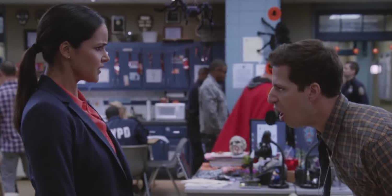 Jake yells at Amy's chest in Brooklyn Nine Nine