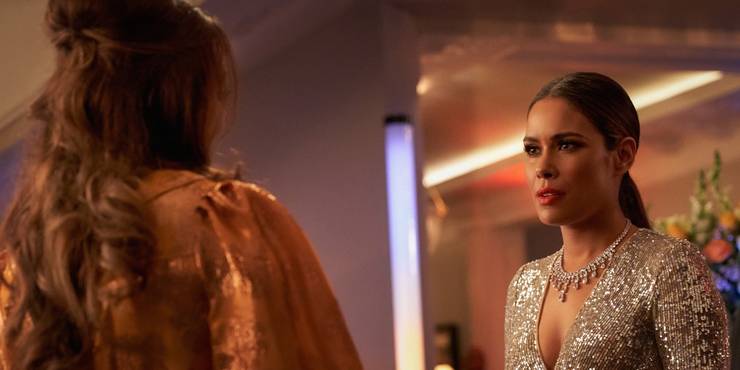 Dynasty 10 Things You Didn T Know About Cristal Screenrant Dynasty 10 Things You Didn T Know About Cristal Screenrant