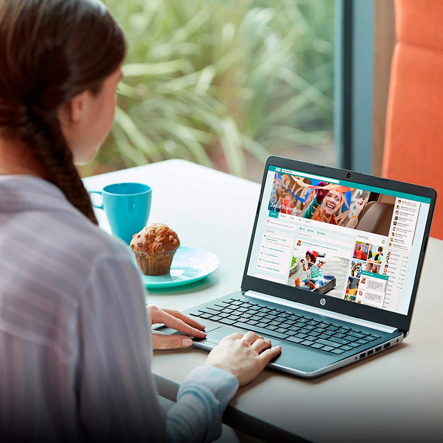 HP 14-Inch Laptop, 7th Gen AMD A9-9425 c
