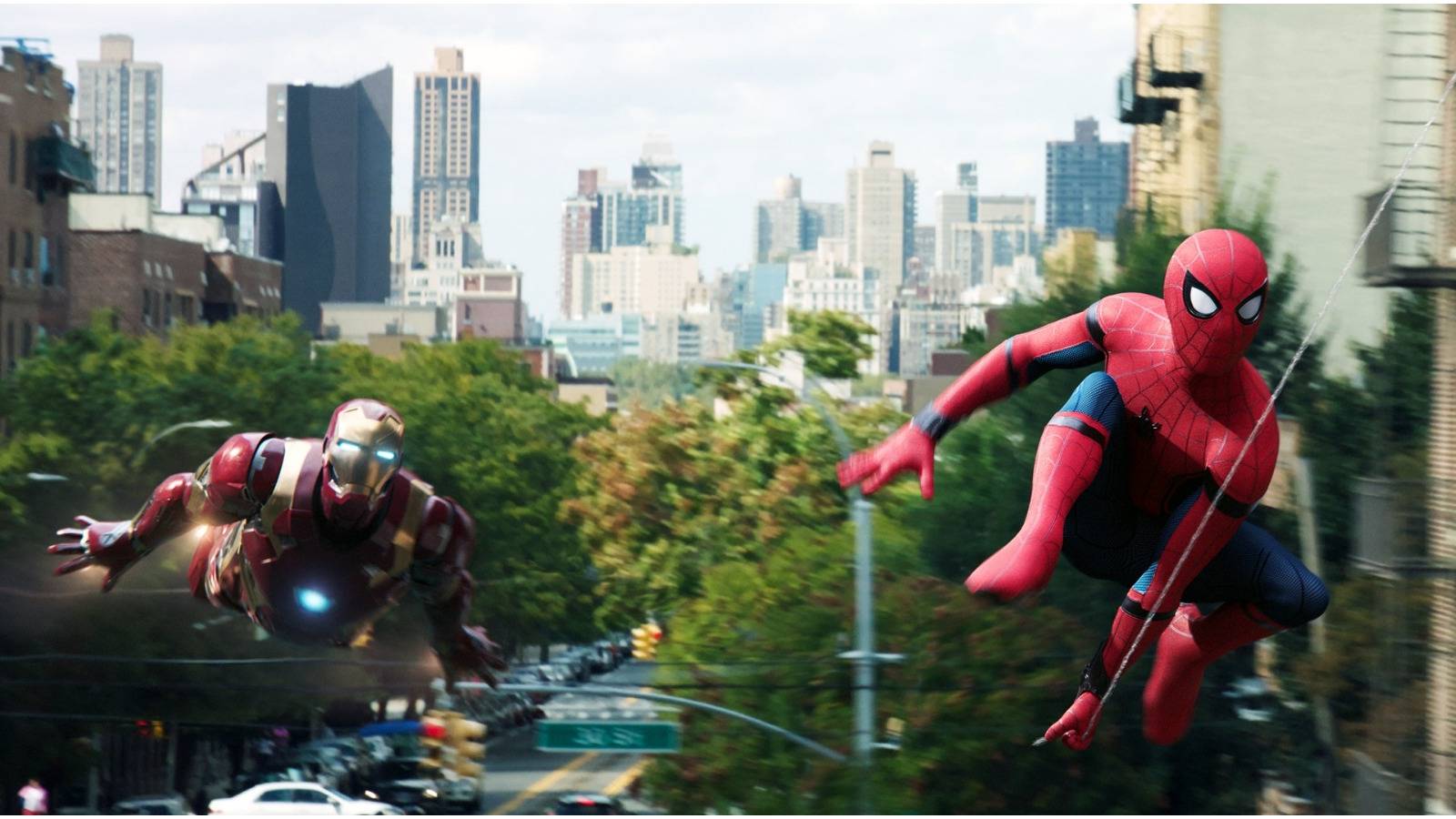MCU: 5 Reasons Why Tony And Peter Were Real Friends (& 5 Why They Weren't)