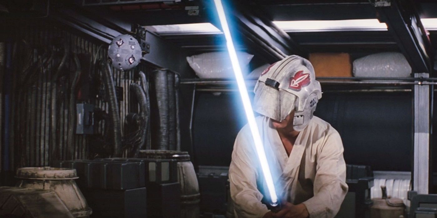 Luke-Skywalker-and-Training-Droid-in-A-New-Hope.jpg