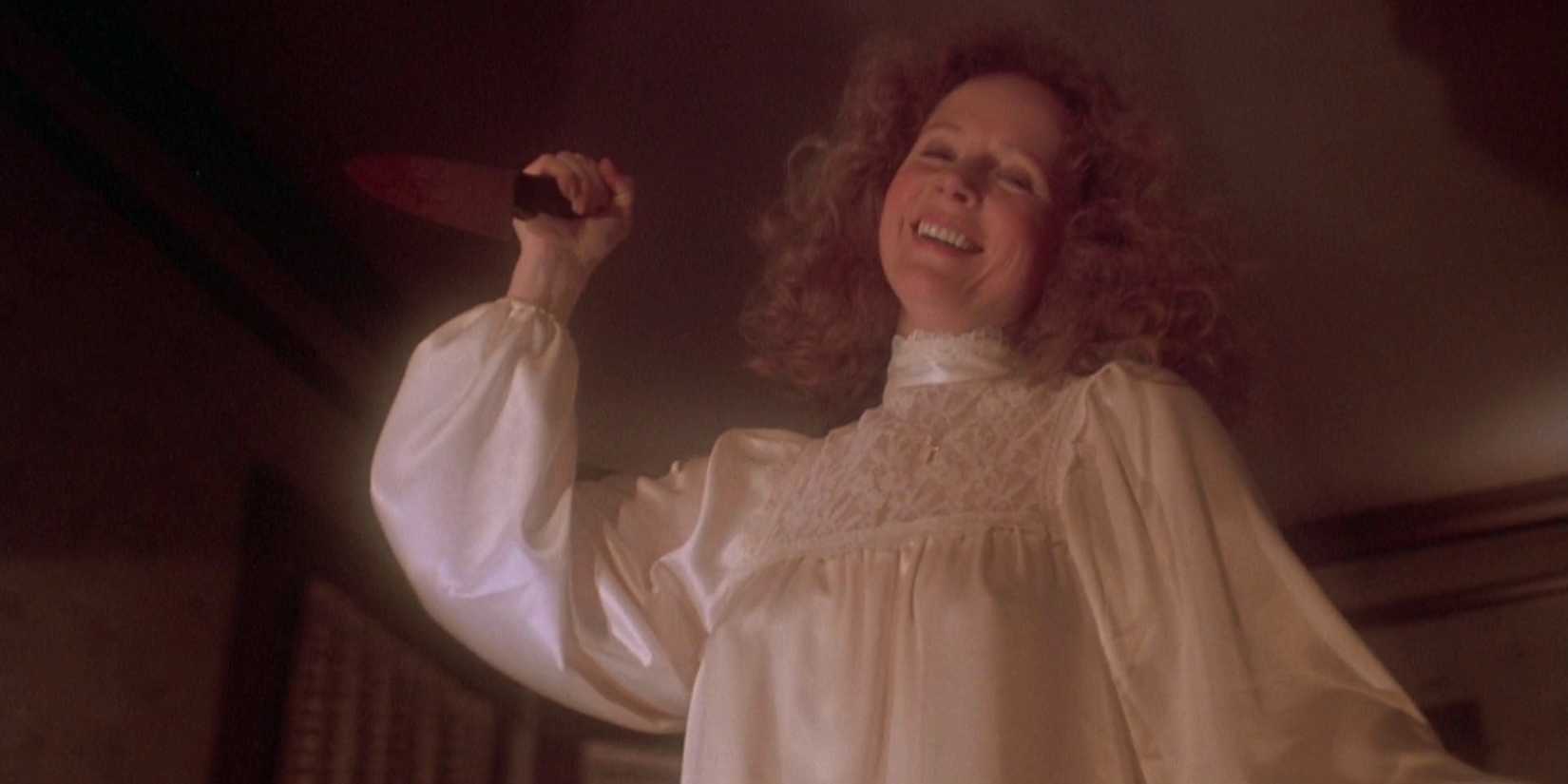 Margaret White holding a knife in Carrie